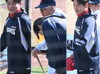 '[뉴스]'뭉클하네' KIA 이태양, 친정 한화와 재회…김경문 감독 등 두‥ 뉴스기사 썸네일