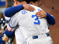 '[뉴스]“몰라봤다. 파워“ 이틀간 스리런만 두방 괴력, 수비만 잘하는게 아니었네, 깜짝 해‥ 뉴스기사 썸네일