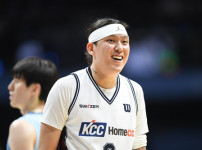 '[뉴스][KBL 챔프전] 출전만 하면 승리? ‘봄 초이’ PO 승률 무려 ‘82.1%’..‥ 뉴스기사 썸네일