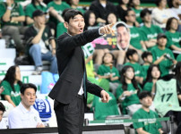 '[뉴스][KBL PO] 부산에서 일격 노리는 DB 김주성 감독 “이정현 대신 박인웅이 선발‥ 뉴스기사 썸네일