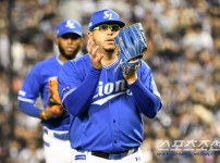 '[뉴스]'86구 무실점 헌신' 승리 날아간 후라도 울릴 뻔한 9회...삼‥ 뉴스기사 썸네일