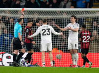 '[뉴스]“미친 것 아니야!“ NO PK→레드카드 OUT…마이클 캐릭 맨유 임시 감독 분노 ‥ 뉴스기사 썸네일