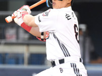 '[뉴스]트레이드 반등 노렸는데…'최다 안타' 다시 멈췄다, “쫓기는 거 ‥ 뉴스기사 썸네일