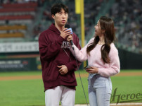 '[뉴스]'KKKK 무실점 쾌투'…1767일만에 프로 통산 첫 선발승, &‥ 뉴스기사 썸네일