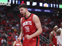 '[뉴스]리더로 거듭난 센군, 벼랑 끝 휴스턴 구했다… "내 팀이기에 포기할 수 없‥ 뉴스기사 썸네일