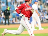 '[뉴스]SSG 박성한, '롯데 보유' 44년 묵은 기록 깼다! → 개막 ‥ 뉴스기사 썸네일