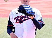 '[뉴스]위기 넘기나 했는데 새 외인에 무너졌다...고영표, 카스트로에 뼈아픈 투런 뉴스기사 썸네일