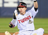 '[뉴스]대구에서 0.429인데 어제 그냥 뺏다구? 오늘 다시 2번 복귀. LG라인업 더 강‥ 뉴스기사 썸네일