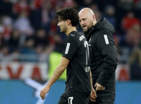 '[뉴스]“홍명보호 3선 MF 또 부상 눈물“ 혼혈MF 카스트로프, '만점 수비&#‥ 뉴스기사 썸네일