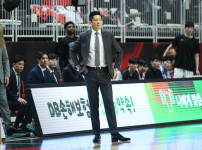 '[뉴스]상승세 소노와 맞대결 앞둔 전희철 감독 “1쿼터가 중요” 뉴스기사 썸네일