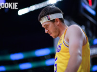 '[뉴스]천군만마 리브스, 5차전 복귀설? LAL 백코트 숨통 트이나 뉴스기사 썸네일