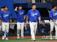 '[뉴스]'득타율 0.140' 29출루에 6득점, 찬스에 무기력한 고구마 ‥ 뉴스기사 썸네일