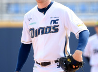 '[뉴스]'149㎞ 쾅!' 18억 특급 에이스 드디어 온다, 5강 탄력 받‥ 뉴스기사 썸네일