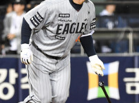 '[뉴스]“한화 4번타자다“ 돌아왔다 노시환…열흘 재정비 끝! 시즌 첫 홈런까지 터졌다 뉴스기사 썸네일