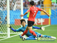 '[뉴스]韓 축구 비상! 손흥민 '눈물 펑펑' 울렸던 멕시코 레전드, 또 ‥ 뉴스기사 썸네일
