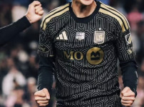 '[뉴스][오피셜]'SON급 충성심' 獨 레전드, 손흥민 우승 도전 장애물‥ 뉴스기사 썸네일