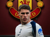 '[뉴스]깜짝 단독 보도 등장! “반더벤 측 토트넘에 결별 요청“→공중 분해 임박…레알·맨유‥ 뉴스기사 썸네일