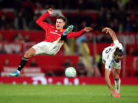 '[뉴스]'이강인의 PSG 입단동기' 우가르테, 맨유 적응 실패→OT 떠난‥ 뉴스기사 썸네일