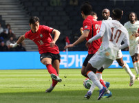 '[뉴스]득점 없어도 번뜩인 오현규→완전히 '다른 선수' 국대 황희찬→&#‥ 뉴스기사 썸네일