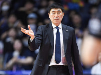 '[뉴스]이상민 감독 "창과 방패의 싸움, 우리는 두들겨야 한다" 뉴스기사 썸네일