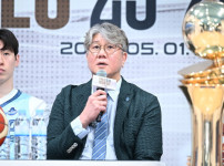 '[뉴스][챔프전 미디어데이] "너희가 나한텐 챔피언"→"팬들과 ‥ 뉴스기사 썸네일
