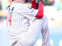 '[뉴스]'와 2200K' 대투수 역대 최초 역사 쓰다, KIA 2연승…김‥ 뉴스기사 썸네일