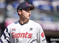 '[뉴스]“롯데 올해 한번 기대해주세요“ 예뻐 죽겠네, 감독 눈에서 꿀이 떨어진다[부산 현장‥ 뉴스기사 썸네일