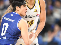 '[뉴스]KBL 데뷔전 치른 LG 갤러웨이, 첫 경기 어땠나?... 사령탑은 만족 “그래도 ‥ 뉴스기사 썸네일