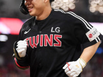 '[뉴스]문성주 실종 사건에 '진저리'친 염갈량…“포수가 프로텍터 안 차고‥ 뉴스기사 썸네일