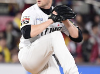 '[뉴스]벤자민, 두산 유니폼 입고 롯데 상대 데뷔전...김원형 감독 “투구수는 75개“ [‥ 뉴스기사 썸네일