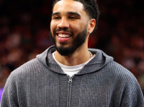 '[뉴스]드디어 그가 온다! NBA 우승 경쟁 최대 변수 등장→초특급 포워드 테이텀 전격 컴‥ 뉴스기사 썸네일