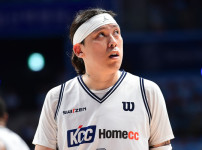 '[뉴스][KBL 챔프전] ‘봄의 사나이’ 최준용이 선사한 슈퍼팀의 매운맛 “팀 멤버가 말이‥ 뉴스기사 썸네일