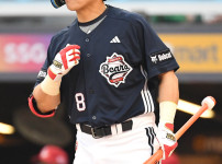 '[뉴스]충격의 타율 0.094, 2군 추락했던 KBO 안타 전설...KIA전 전격 1군 복‥ 뉴스기사 썸네일