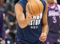 '[뉴스]PHI와의 홈경기 못 나선다! 고베어 7번째 플래그런트 파울로 출장 정지 예상 뉴스기사 썸네일