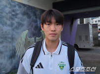 '[뉴스]“육각형 수비수, 장점 잘 봐주시면 좋겠다“ 어엿한 '전북 주전'‥ 뉴스기사 썸네일