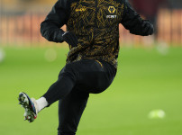 '[뉴스]흥민-강인-희찬, 이때의 황희찬이 그립다...벤치로 밀려난 황소, 3월이 마지막 기‥ 뉴스기사 썸네일