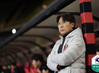 '[뉴스][현장인터뷰]'창단 첫 개막 4연승 도전' 김기동 “해보는 데까지‥ 뉴스기사 썸네일