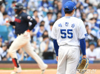 '[뉴스]'홈런꼴찌' 롯데, 변했다, '라팍' 무단점유 ‥ 뉴스기사 썸네일