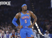 '[뉴스]시한폭탄 슈퍼스타들의 경계 대상 1호→또 PO에서 에이스 향한 더티 파울로 도마 위‥ 뉴스기사 썸네일