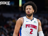 '[뉴스]대반전! 정규시즌 60승 동부 1위가 1R부터 흔들린다→8번 시드 깜짝 반란 희생양‥ 뉴스기사 썸네일