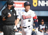 '[뉴스]작년 타격왕이 7푼7리 타율 꼴찌...팀 타율도 최하위, 두산 물방망이 어쩌나 뉴스기사 썸네일