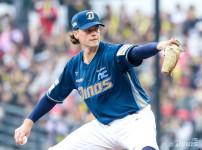 '[뉴스]'악' NC 테일러, 노시환에 '헤드샷' 퇴장…‥ 뉴스기사 썸네일