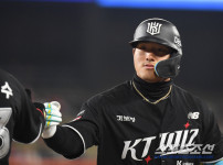 '[뉴스]풍요 속 빈곤? '타율 0.227' 캡틴을 4번타자로 쓰는 이유…‥ 뉴스기사 썸네일