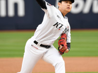 '[뉴스]'151㎞ 투심' 소형준, 6이닝 1자책…퀄리티스타트에도 패전 위‥ 뉴스기사 썸네일