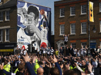 '[뉴스]'손흥민 떠난지 1년도 안됐는데' 54년만에 유로파리그 우승→11‥ 뉴스기사 썸네일