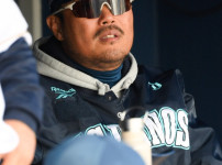 '[뉴스]“누군가는 혈을 뚫어줘야한다“…4번타자를 또 바꿔? “이겨야지, 뚝심만 가지고 될일‥ 뉴스기사 썸네일