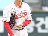 '[뉴스]개막 한달만에 거품 쫙? 여기저기 日투수 '빨간불'…아쿼 1호 퇴‥ 뉴스기사 썸네일