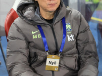 '[뉴스][오피셜]“경기 감각 초점!“ 홍명보호, 월드컵 '최종 모의고사'‥ 뉴스기사 썸네일