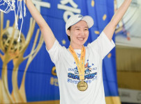 '[뉴스]우승 이끈 김보미 해설위원, 삼성생명 챔프 3차전 시투 뉴스기사 썸네일