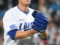 '[뉴스]“몇 년 사이 구위 최고“ 슬로스타터? 초반부터 달린다…KBO 역대 6번째 금자탑 ‥ 뉴스기사 썸네일